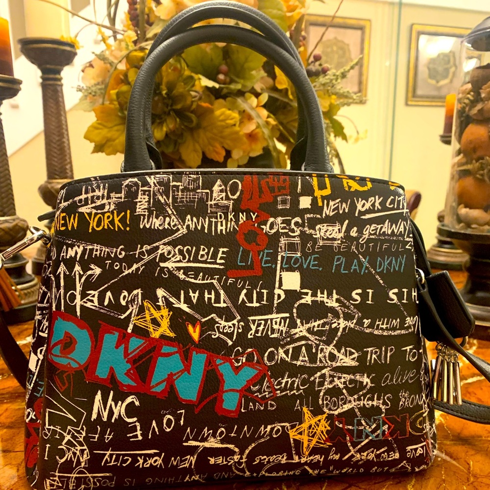 DKNY crossbody / handbag